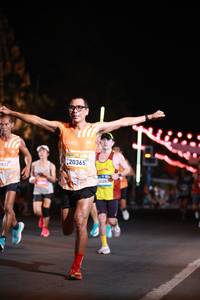 BIB: 2822, 20365, 40261
                            <button type="button" onclick="openModal(22984054)" class="btn btn-primary btn-sm float-right btn-popup" data-toggle="modal" data-target=".modal-high-quality">
                        <i class="fas fa-shopping-cart"></i> Add to Cart
                    </button>
                                            <button type="button" onclick="isThisMe(22984054, true)" class="btn btn-success btn-sm float-right btn-popup btn-isme hidden" data-toggle="tooltip" data-placement="bottom" title="นี่คือรูปของคุณใช่ไหม คลิกที่นี่เพื่อเอาเข้าอัลบั้ม">
                        <i class="fas fa-plus"></i> Add to album
                    </button>
                    <button type="button" onclick="isThisMe(22984054, false)" class="btn btn-warning btn-sm float-right btn-popup btn-isnotme hidden">
                        <i class="fas fa-ban"></i> Remove from album
                    </button>